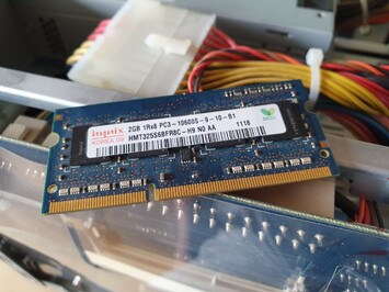 Hynix 2GB 1Rx8 PC3-10600S-9-10-B1