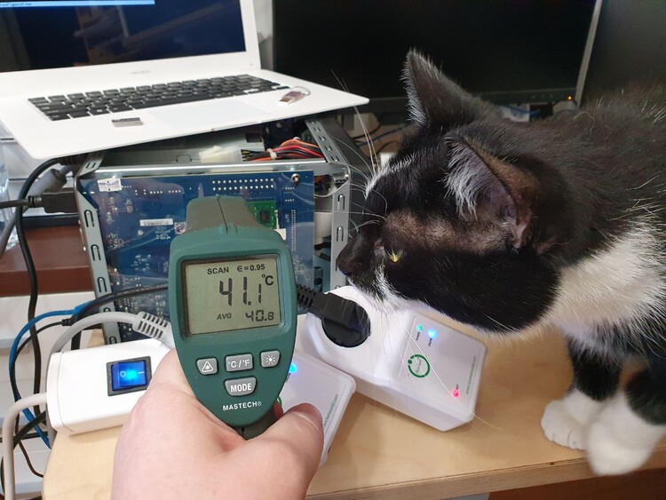 DIMM module temperature test during MemTest86